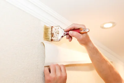 Pose de papier peint à Brielles — revêtements muraux et toiles de verre